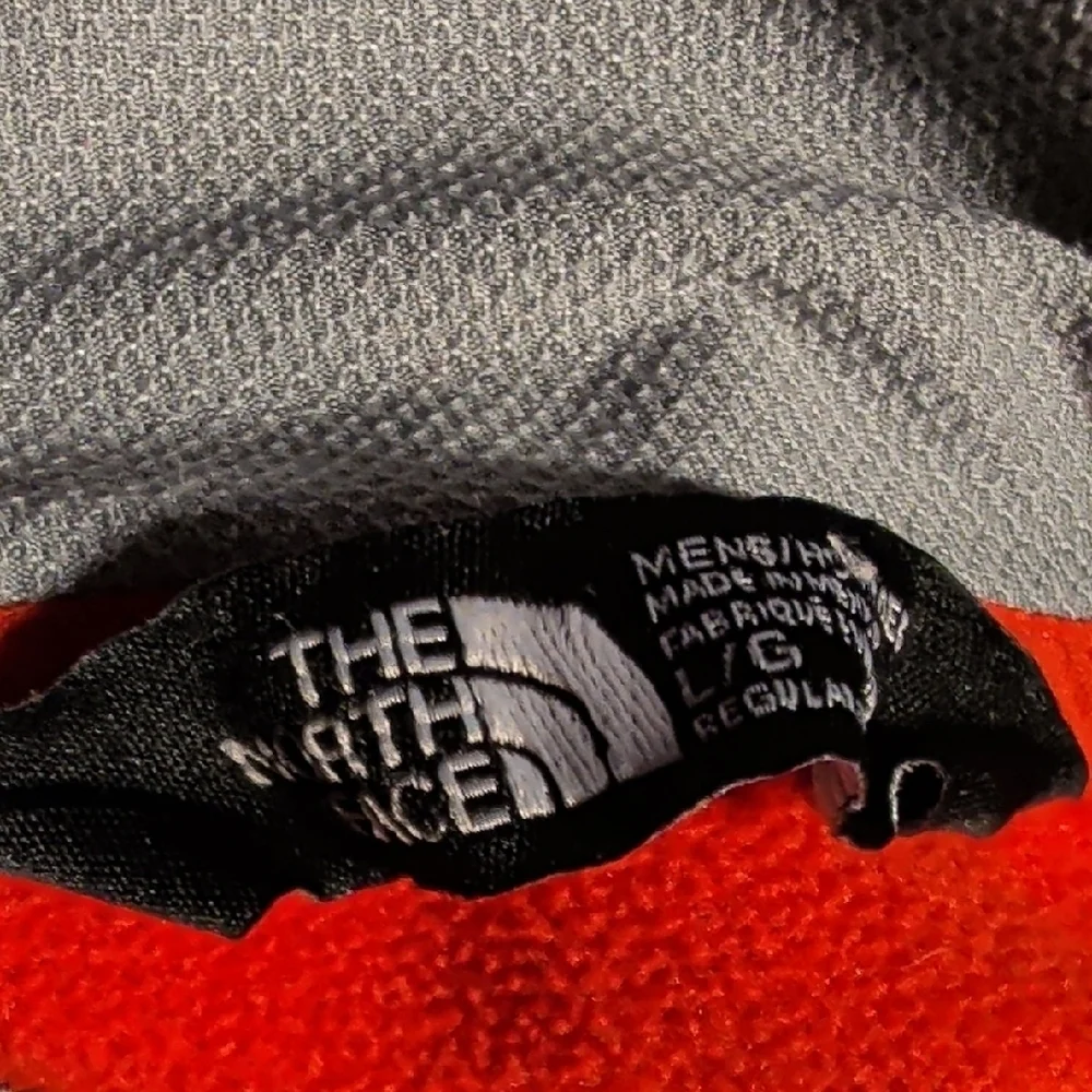 The North Face Men's Surgent Half Dome Hoodie Orange/Grey  Size L